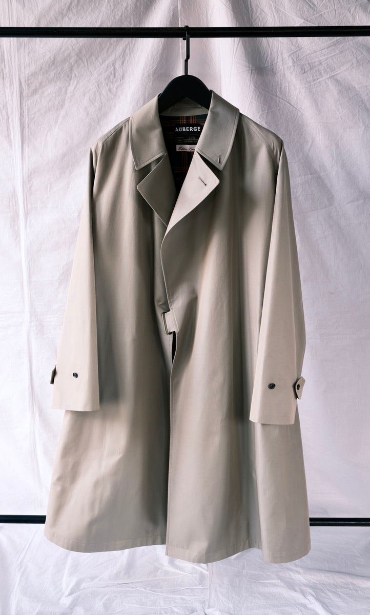 AUBERGE tb135 V-135 タイロッケンコート サイズ44 【世界最古の超長綿