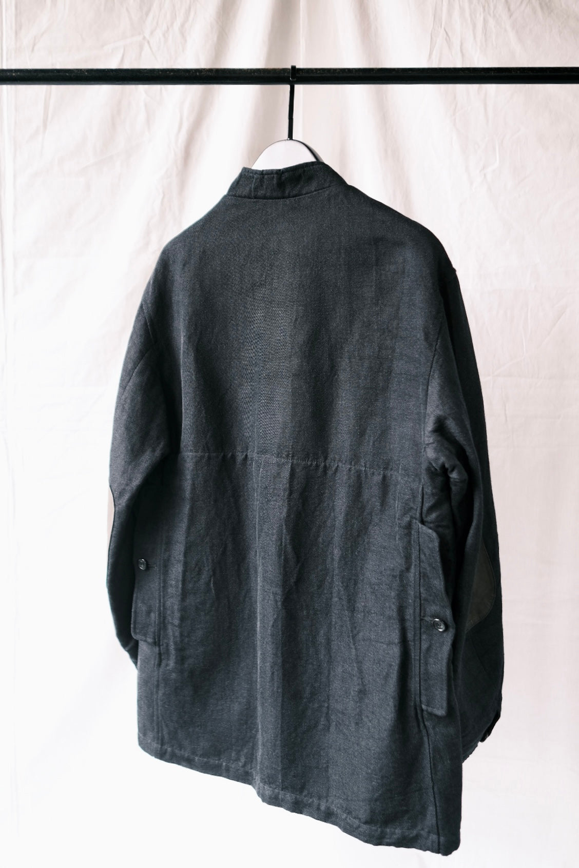 GUARDIAN / Navy Top – acacia
