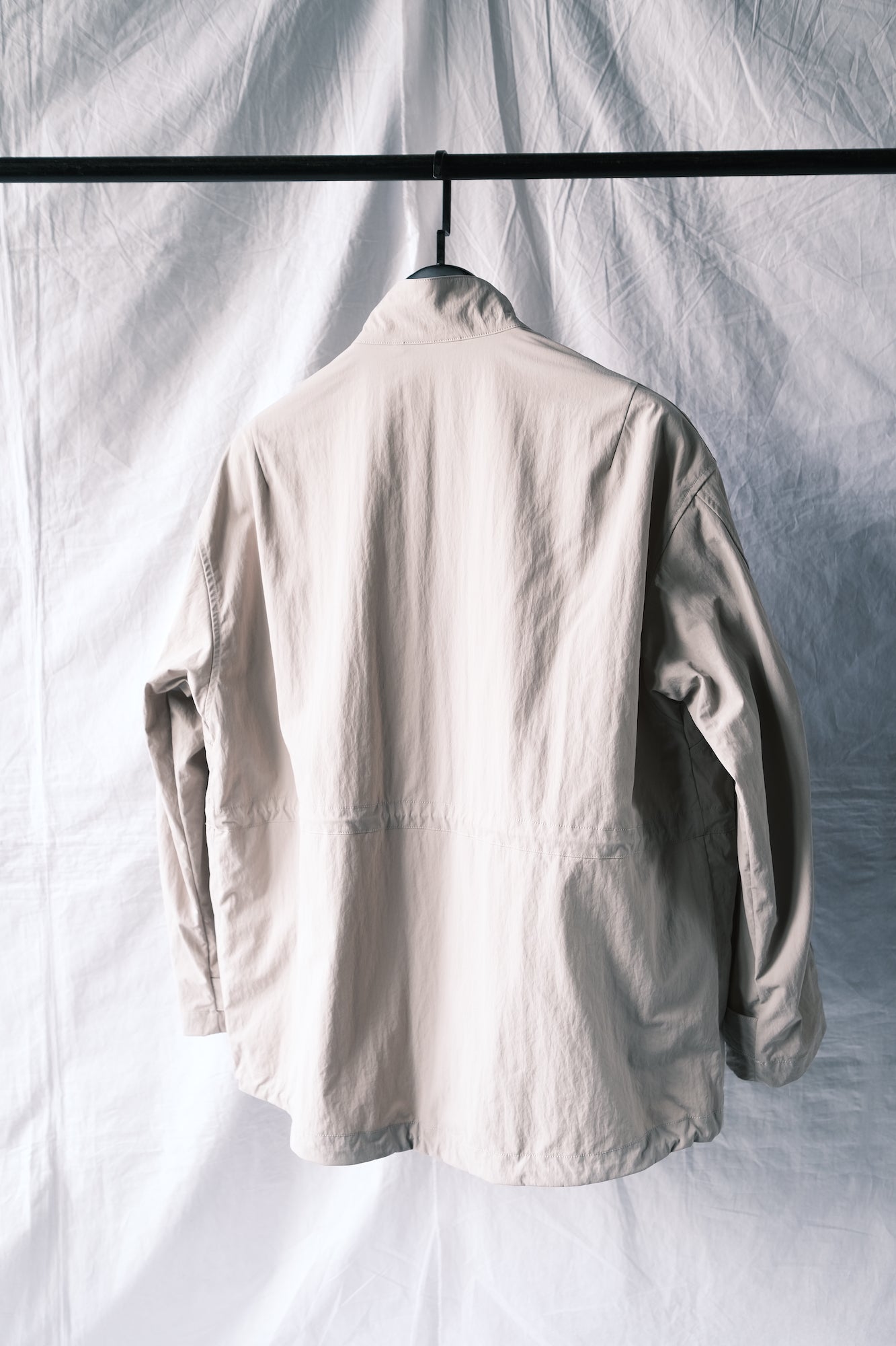 Nylon Air Poplin Hounting JKT Stone Beige – acacia